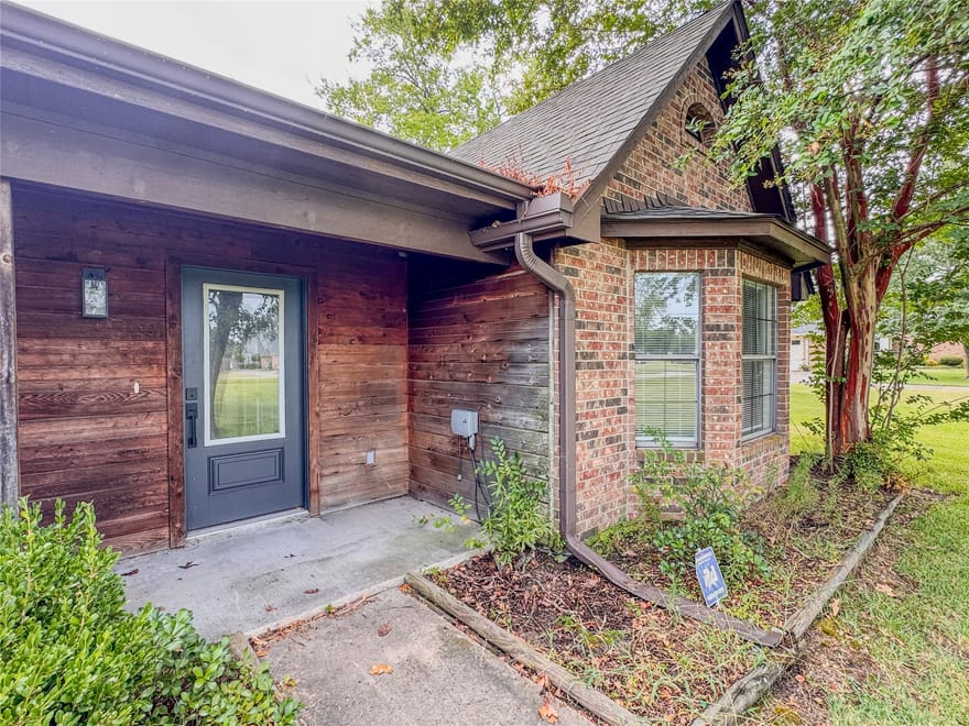 204 Briarwood Street, Sulphur Springs, Texas