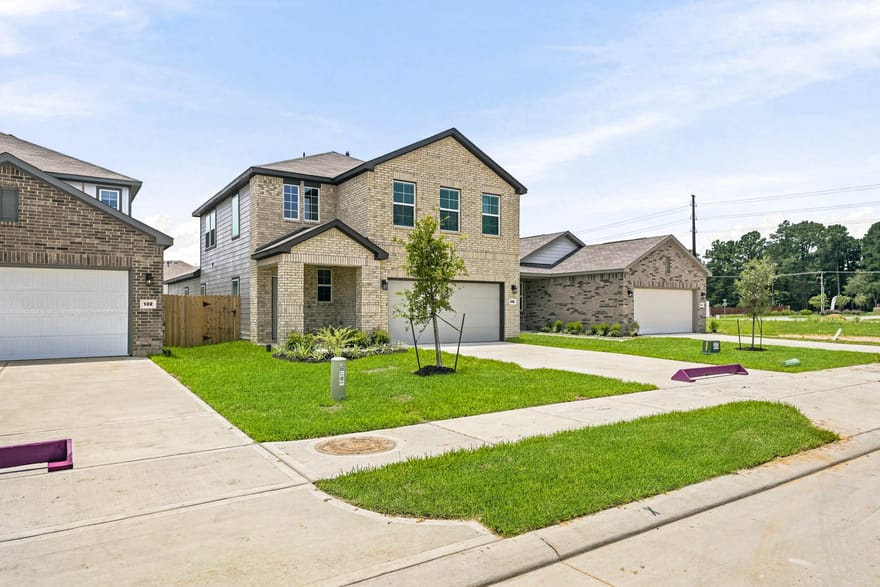 128 Rising Cedar Lane, Hockley, Texas