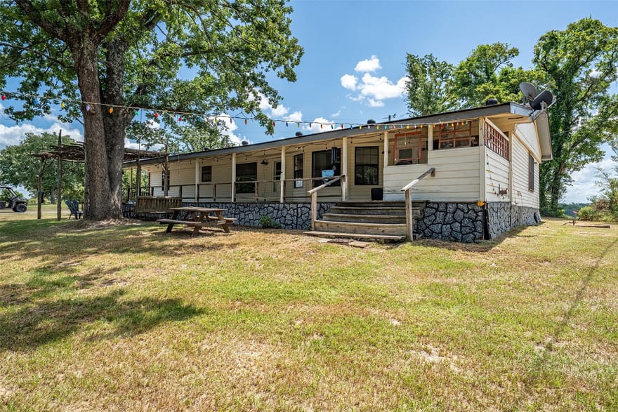 4358 E County Road 367, Henderson, Texas