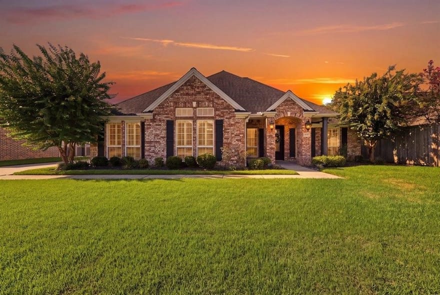 6335 Claybourn Drive, Beaumont, Texas