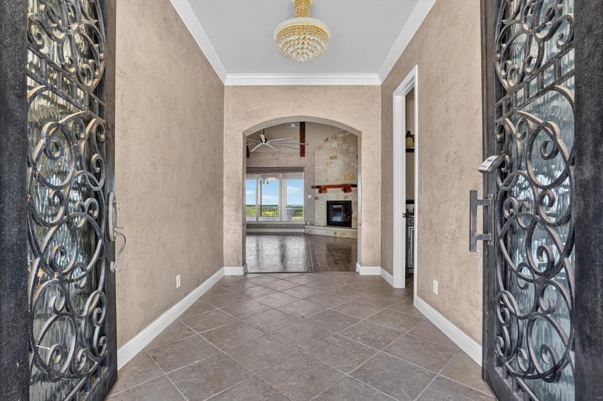 6305 Carnegie Court, Cleburne, Texas