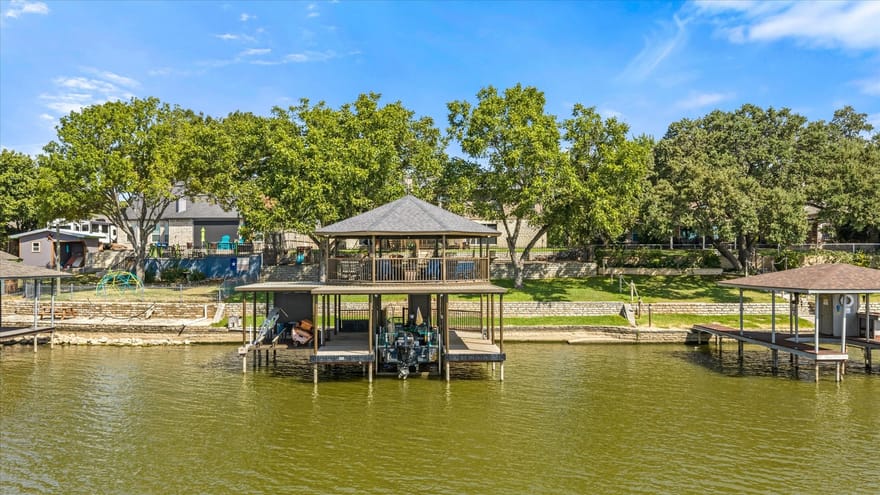 109 Casas Del Sur Street, Granbury, Texas