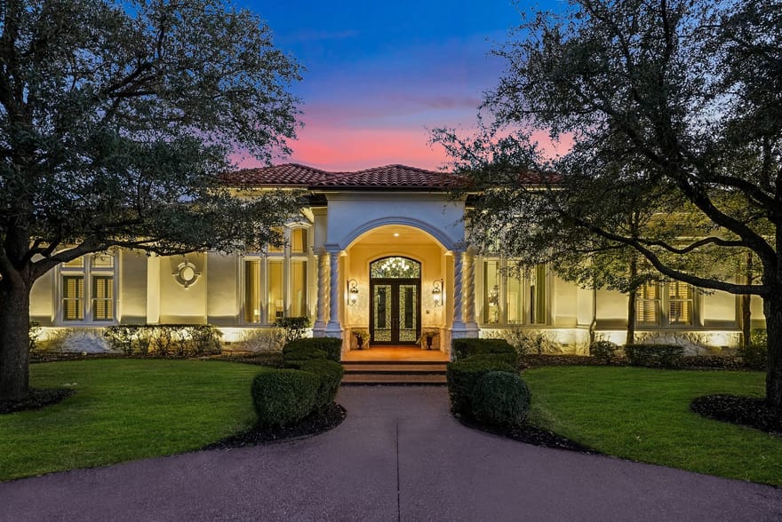 1075 W Dove Road, Southlake, Texas