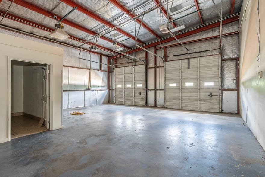8621 Highway 6, Hitchcock, Texas