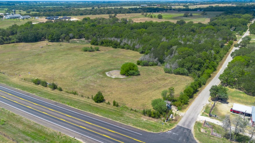 2805 Deer Road, Brenham, Texas