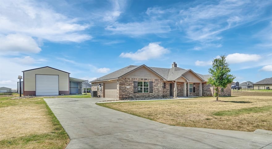 6335 Brookcrest, Godley, Texas