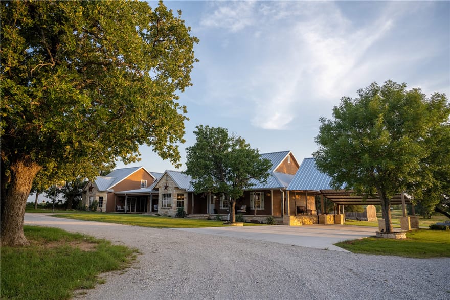 3112 Sunset School Road, Sunset, Texas