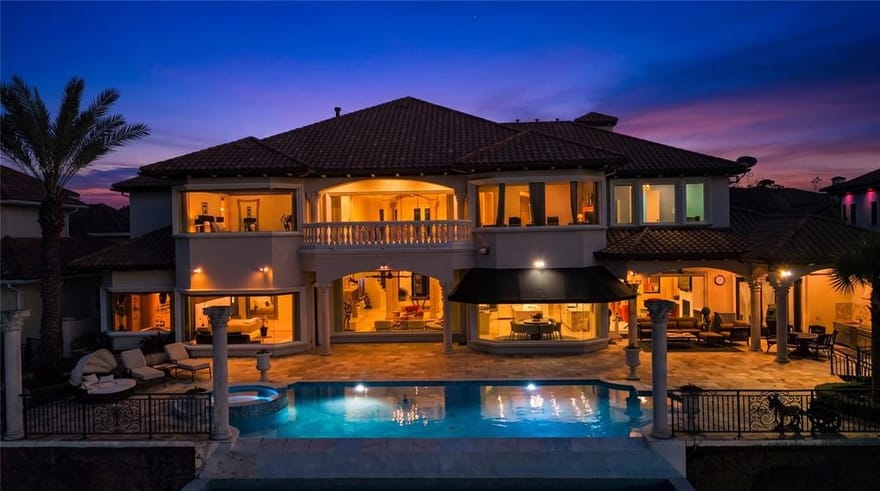 6 Waterford Oaks Lane, Kemah, Texas