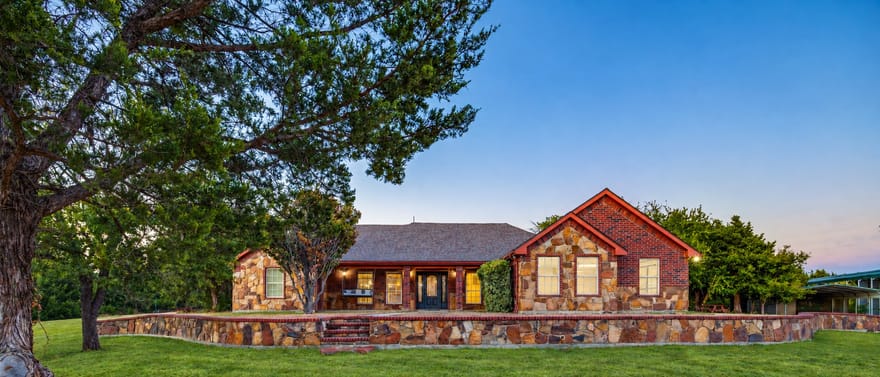 171 Chestnut Road, Whitewright, Texas