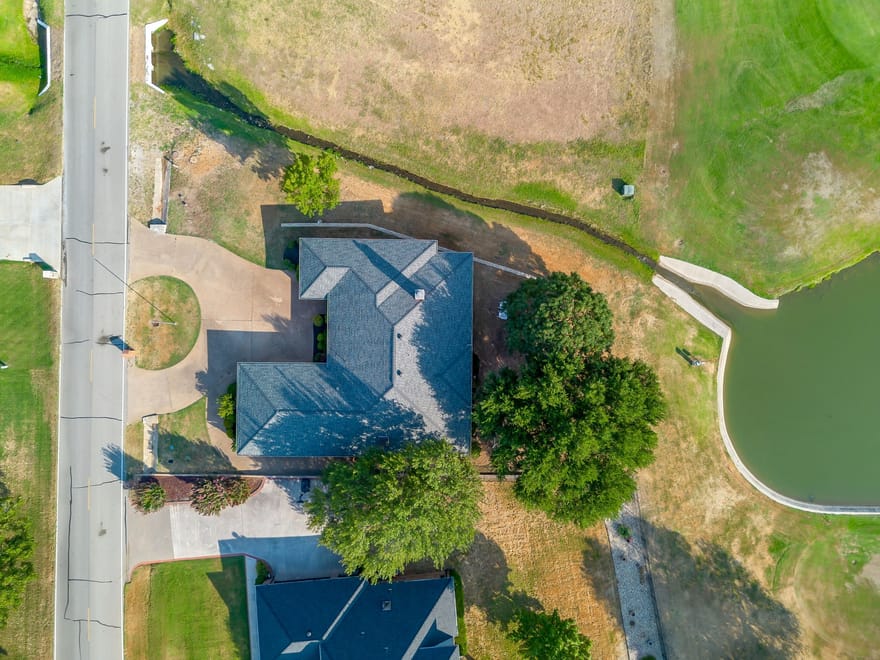 8810 Bellechase Road, Granbury, Texas