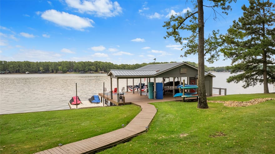 2365 Panther Creek Pass, Mount Vernon, Texas