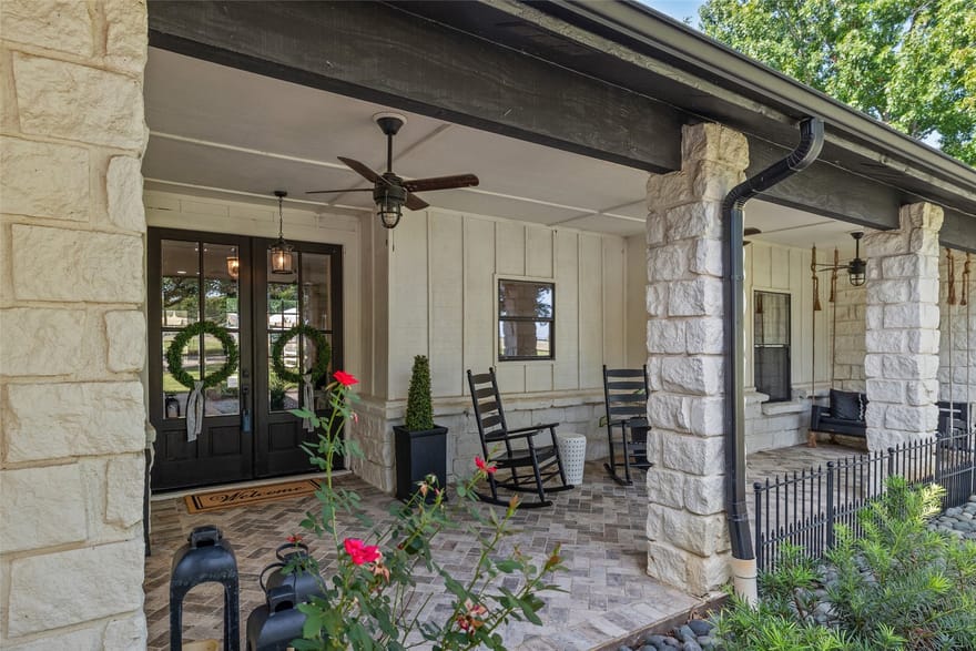 4732 County Road 206, Grandview, Texas