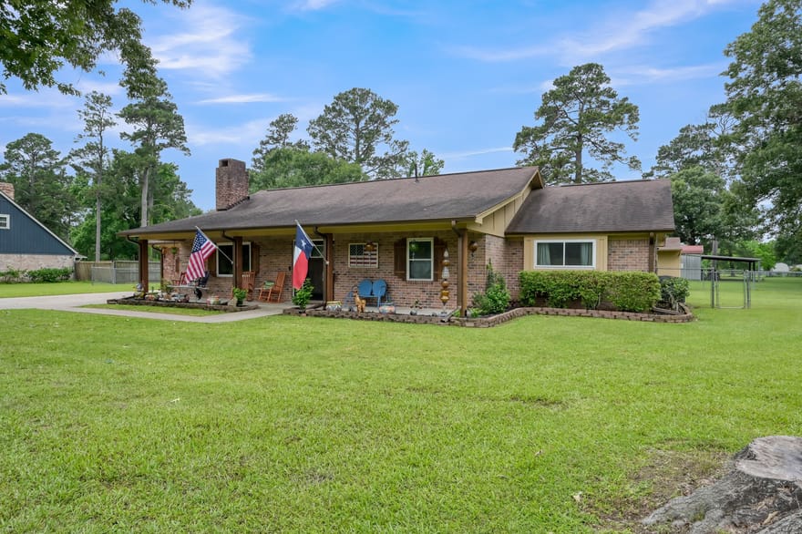 811 County Road 2267, Cleveland, Texas