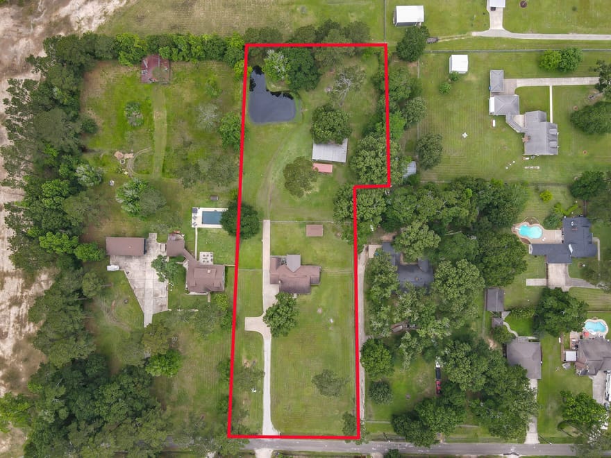 811 County Road 2267, Cleveland, Texas