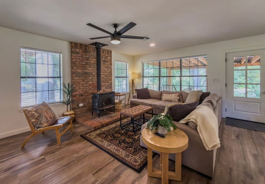 101 Rose Way, Aquilla, Texas