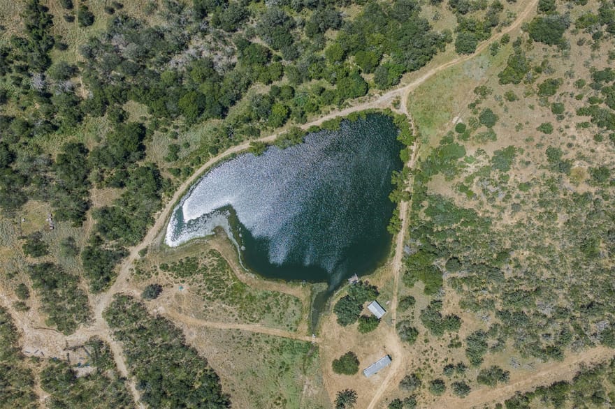 4242 Fm 1680, Waelder, Texas