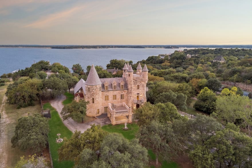 9888 Boat Club Road, Fort Worth, Texas