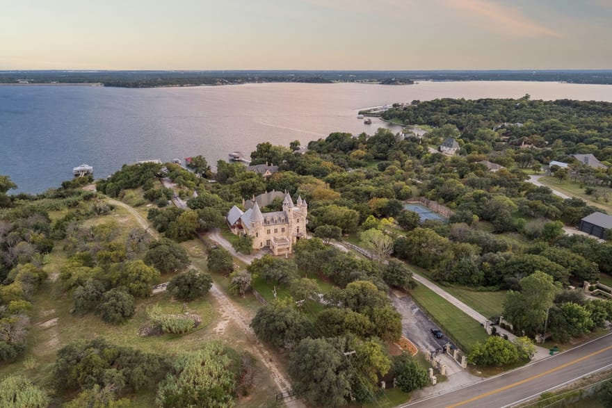 9888 Boat Club Road, Fort Worth, Texas