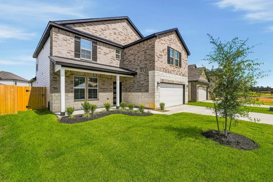 312 Tall Birch Drive, Hockley, Texas