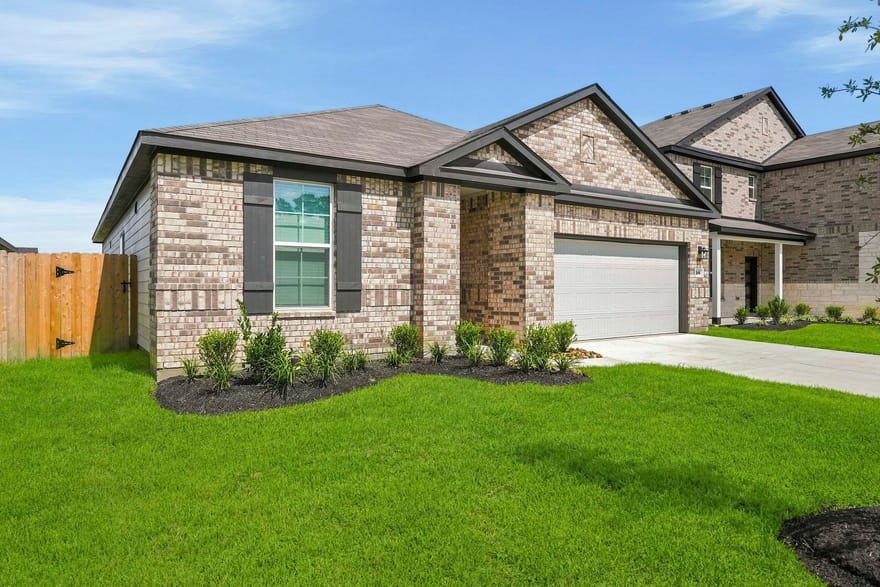 316 Tall Birch Drive, Hockley, Texas