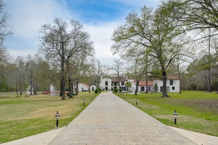 7519 Red Bay Circle, Magnolia, Texas