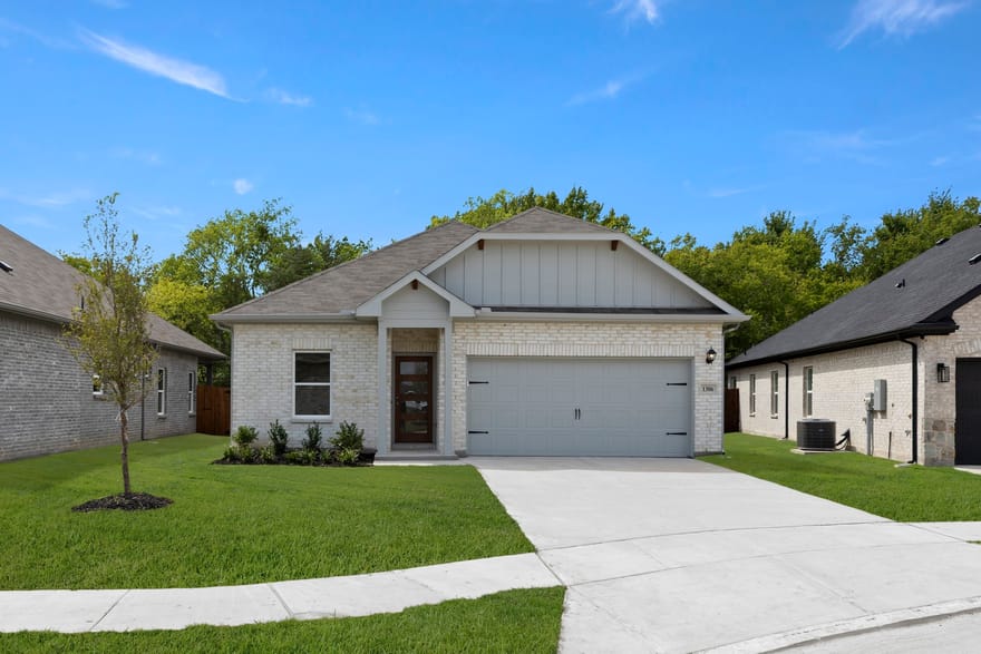 1306 Cole Drive, Trenton, Texas