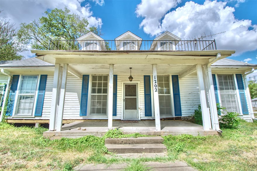 1202 Tyler, Thornton, Texas
