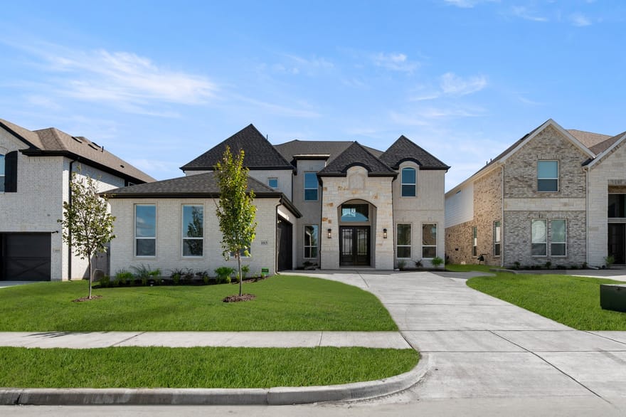 1113 Cowbird Way, Mansfield, Texas
