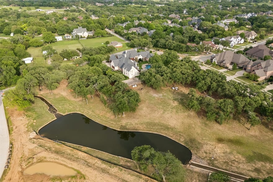 205 Hardy Drive, Colleyville, Texas
