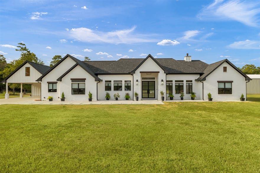73 County Road 633, Dayton, Texas
