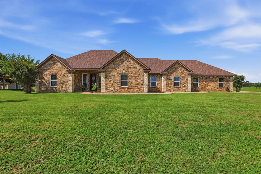 2425 Pecan Springs Road, Cleburne, Texas