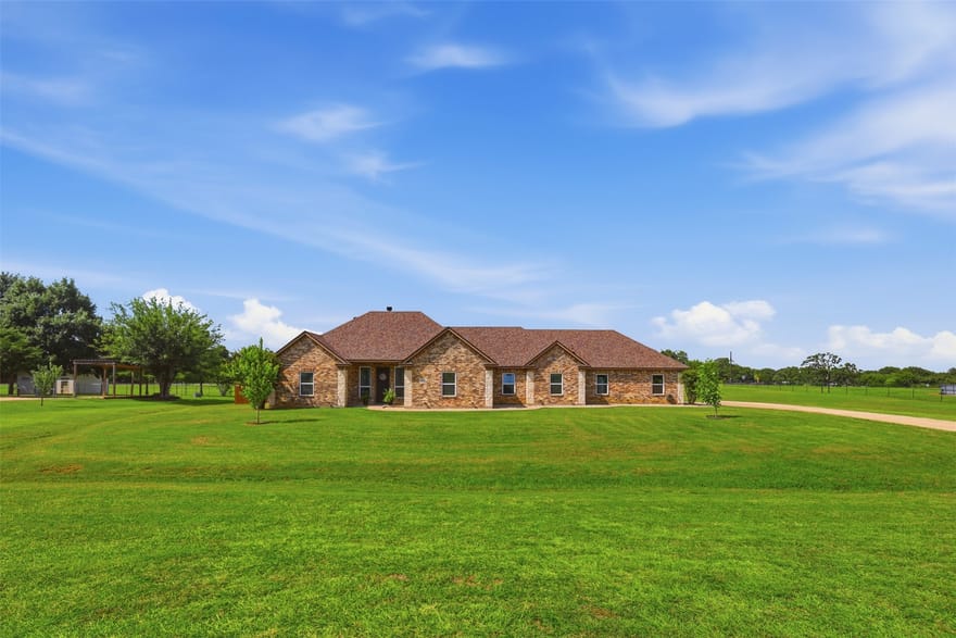2425 Pecan Springs Road, Cleburne, Texas