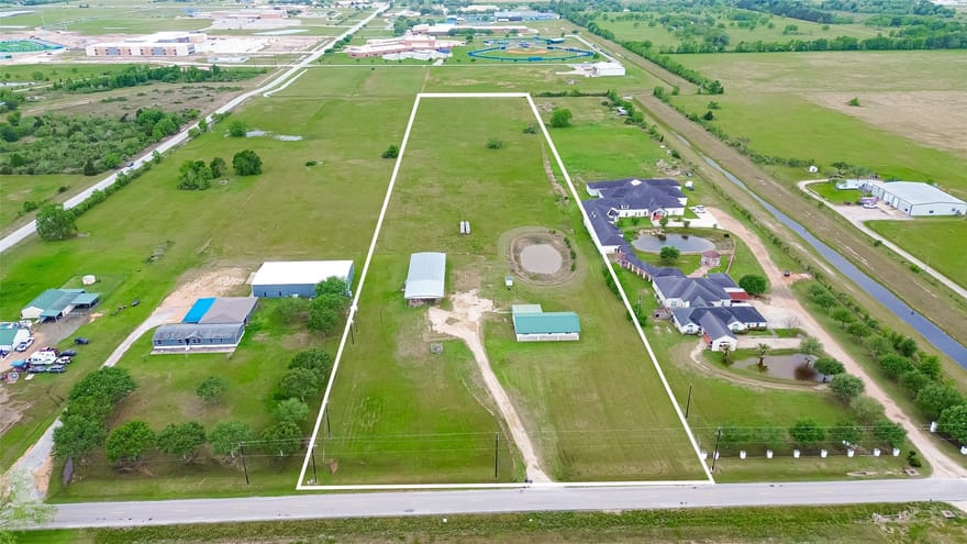 11802 Padon Road, Needville, Texas