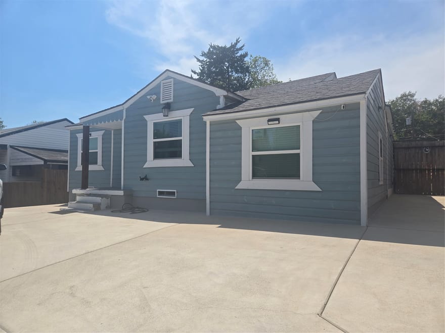 3211 Ramsey Avenue, Dallas, Texas