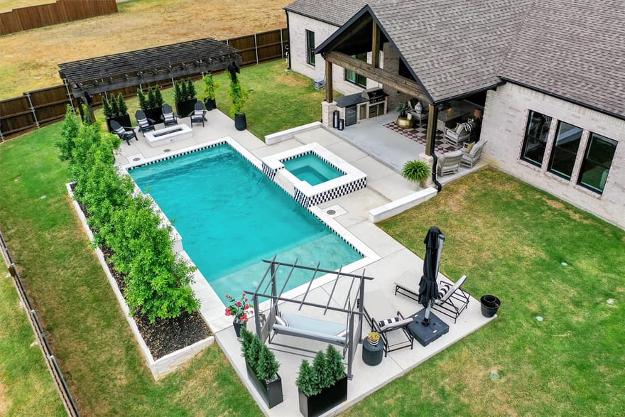 2702 Stonecrest Drive, Sherman, Texas