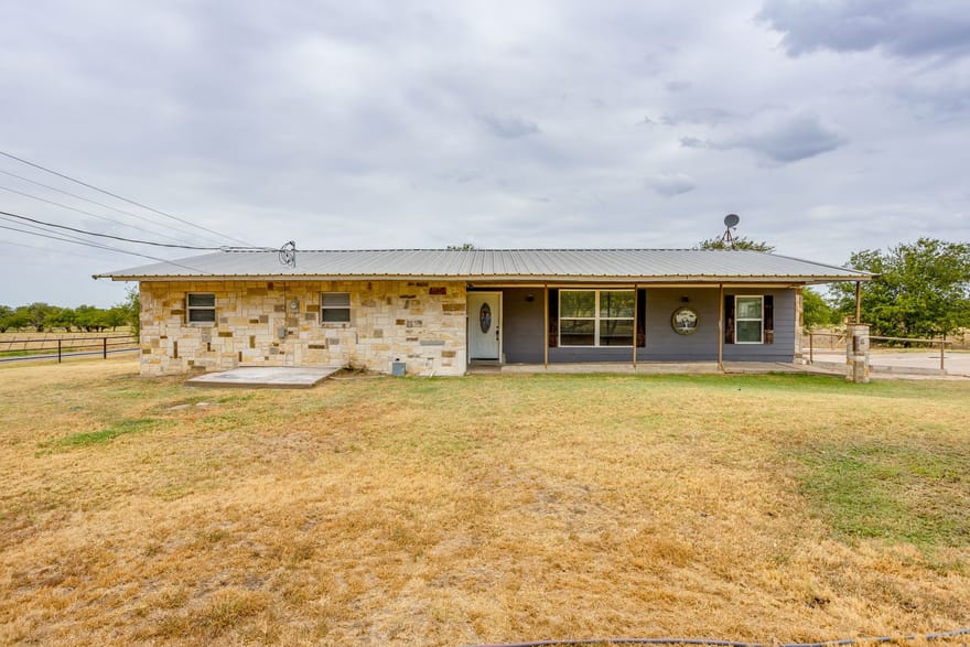 7500 County Road 912, Joshua, Texas