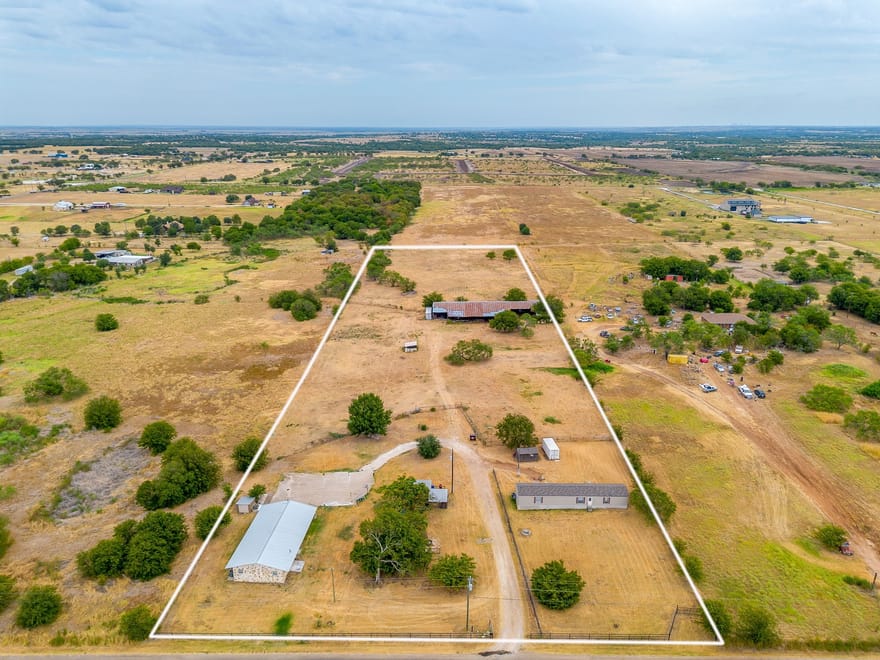 7500 County Road 912, Joshua, Texas