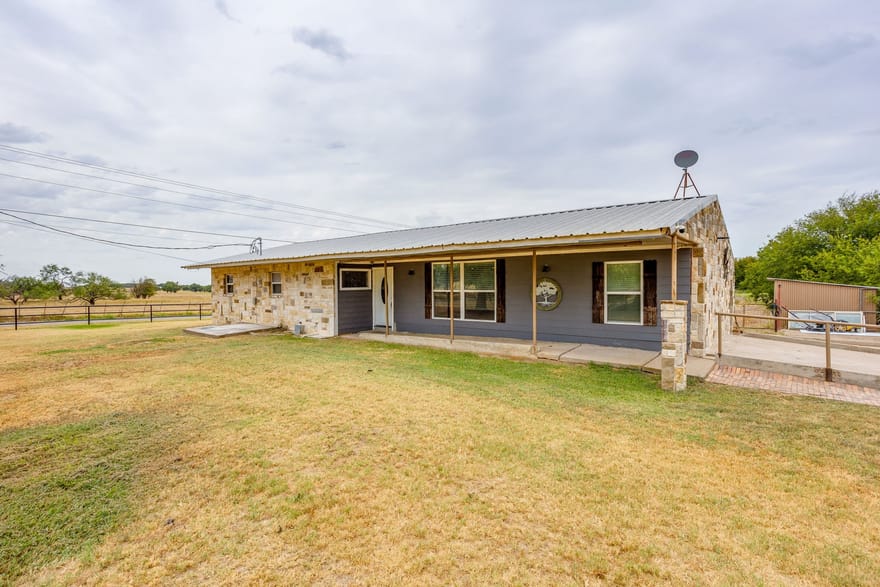 7500 County Road 912, Joshua, Texas