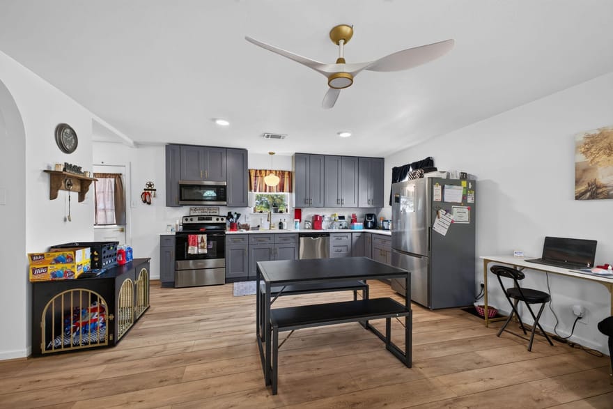 28060 Walker Road, Hempstead, Texas