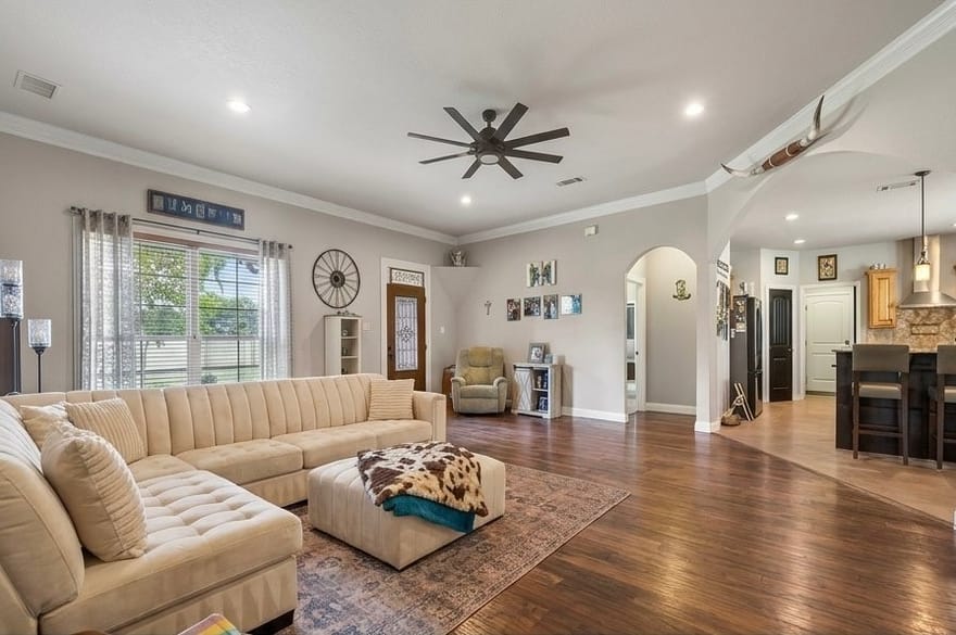 505 Vz County Road 2701, Mabank, Texas