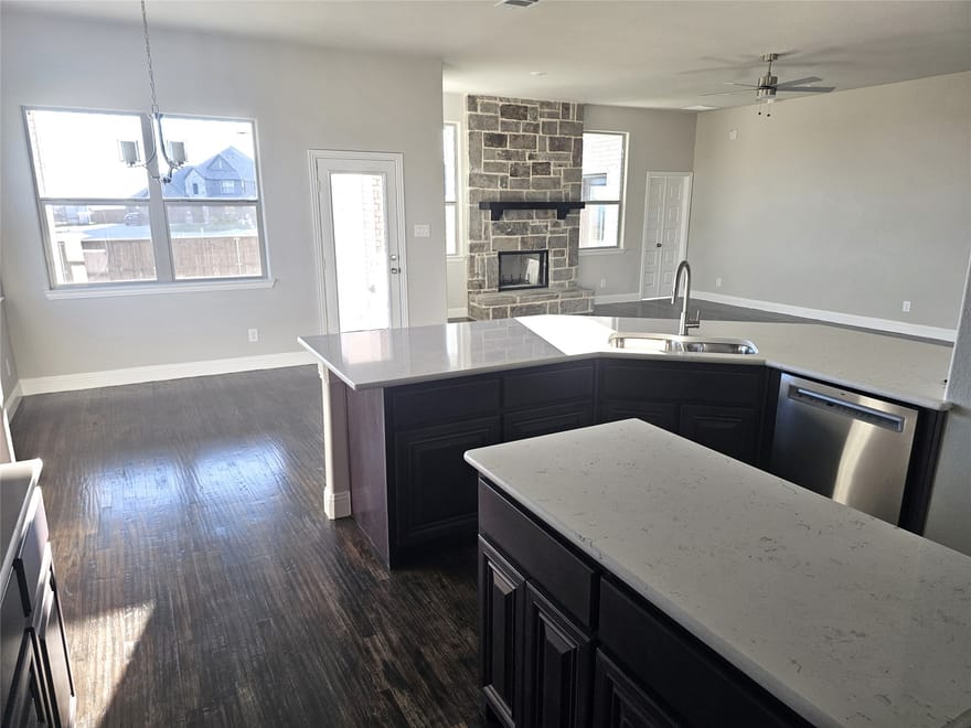 11925 Serval Street, Godley, Texas