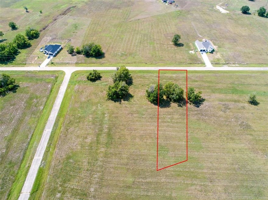 307 Colt Trail, Angleton, Texas
