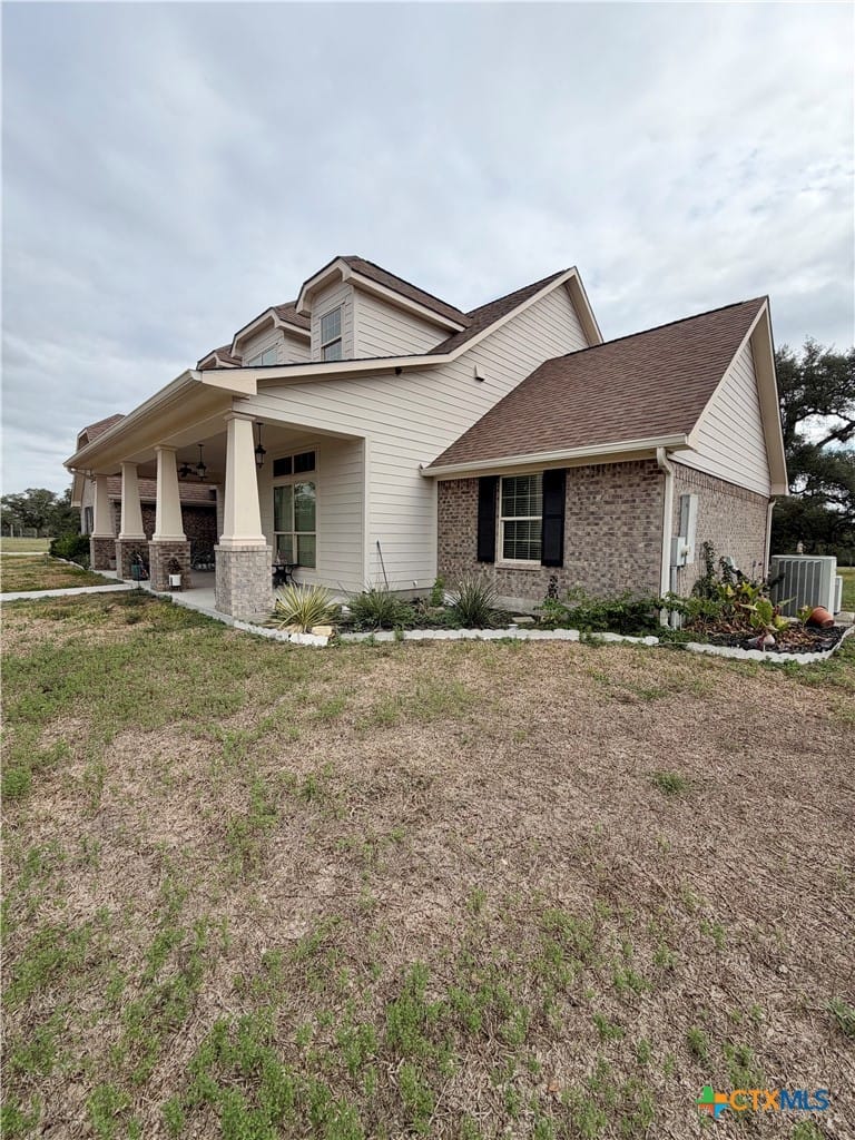 1684 Zengerle Rd, Cuero, Texas
