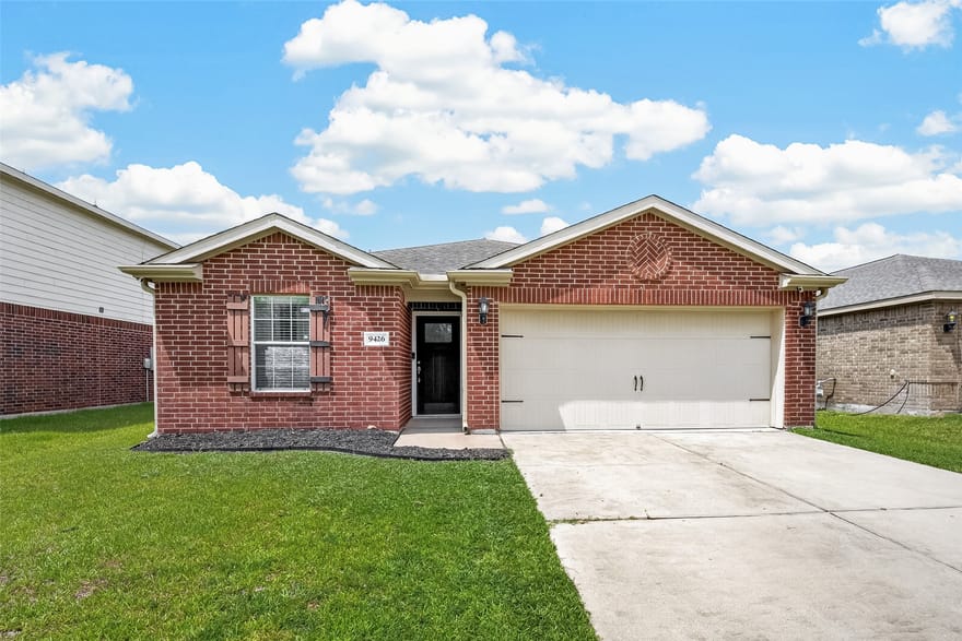 9426 Peridot Green Drive, Rosharon, Texas