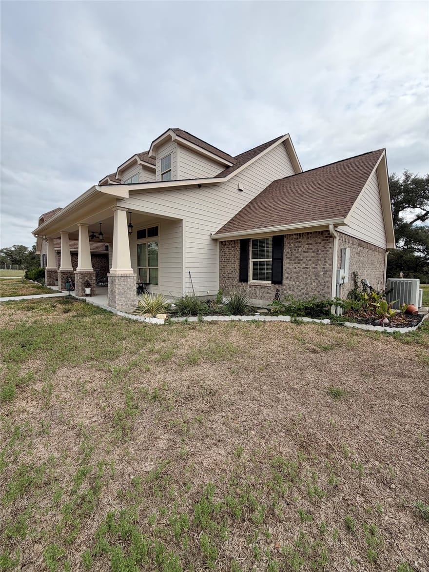 1684 Zengerle Rd, Cuero, Texas