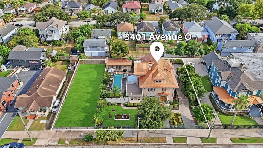 3401 Avenue O, Galveston, Texas