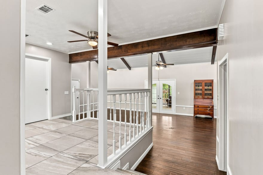 6049 W Red Bird Lane, Dallas, Texas