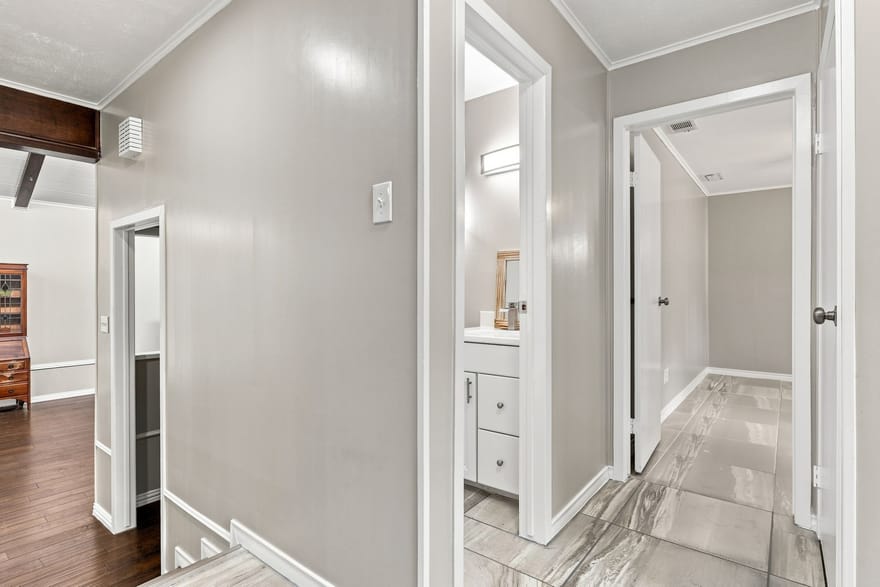6049 W Red Bird Lane, Dallas, Texas