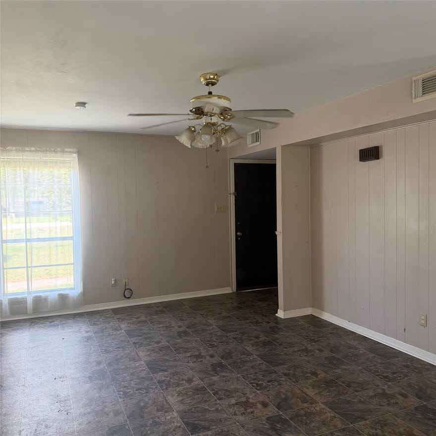 3127 County Road 510k, Brazoria, Texas