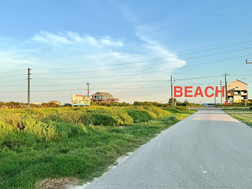 1014 Johnson Road, Gilchrist, Texas